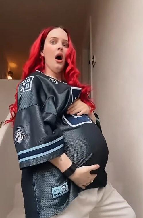 В прошлом месяце Энн-Мари шокировала 8,8 млн подписчиков в Instagram, объявив о второй беременности от Slowthai.