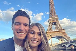 Уилл Рив планирует свадьбу с Амандой Дубин, отдавая дань уважения своему отцу Кристоферу Риву