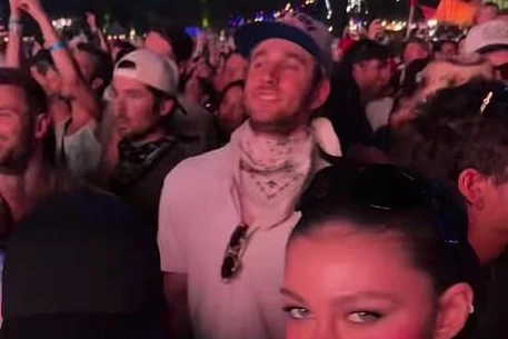 Бруклин Бекхэм бурно провел время на Coachella после того, как семья проигнорировала годовщину их свадьбы