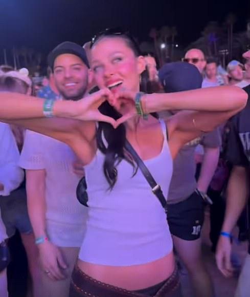 30-летняя актриса и наследница поделилась в Instagram видео с зажигательного вечера на музыкальном фестивале в Лос-Анджелесе во вторник.
