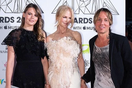 Николь Кидман отметила Пасху в изысканном стиле