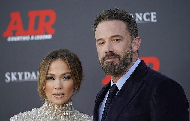 Бен Аффлек и Дженнифер Гарнер продолжают дружеские отношения