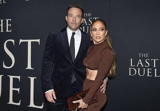 TMZ сообщал, что Бен и Дженнифер получили предложение в 64 миллиона долларов от пары из Нью-Джерси, но сделка сорвалась из-за смерти в семье. Фото 2021 года, Нью-Йорк.