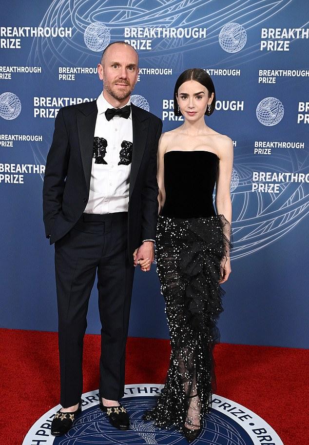 Лили Коллинз и её муж Чарли Макдауэлл элегантно блистали на Breakthrough Awards в субботу, вскоре после рождения их первенца.