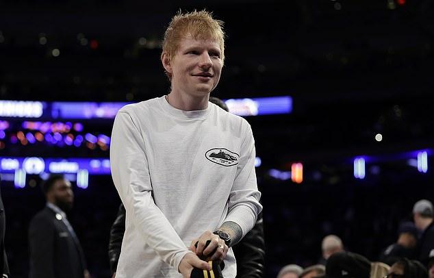 34-летний исполнитель хита "Thinking Out Loud" выступит на ежегодном музыкальном фестивале в пустыне к востоку от Лос-Анджелеса. На фото - 2025 год.