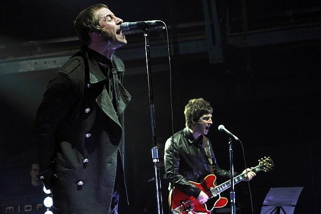 Лиам Галлахер якобы примирился с Ноэлем ради воссоединения Oasis