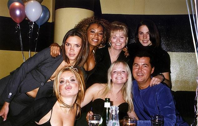 Виктория Бекхэм не пела с Spice Girls с 2012 года, но ее авторские отчисления продолжают поступать