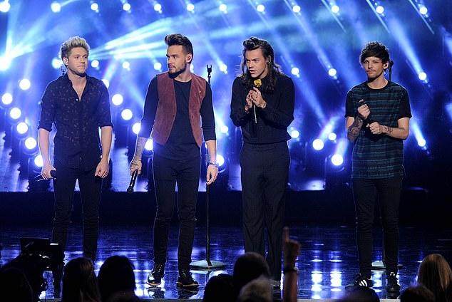 В то время как прибыли Зары впечатляют, состояние Луи от One Direction и сольной карьеры оценивается в 54 млн фунтов.