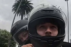 Виктория Бекхэм показала летний макияж на фоне семейной вражды