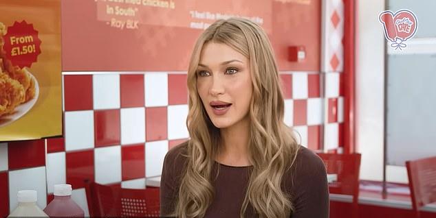 Белла Хадид (28) на шоу Chicken Shop Date приоткрыла завесу тайны над отношениями с бойфрендом-ковбоем Аданом Банюэлосом (36).