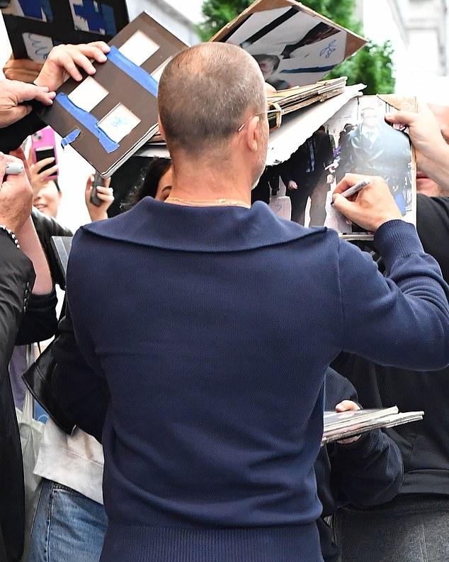 Кризис возраста: Брэд Питт лысеет?