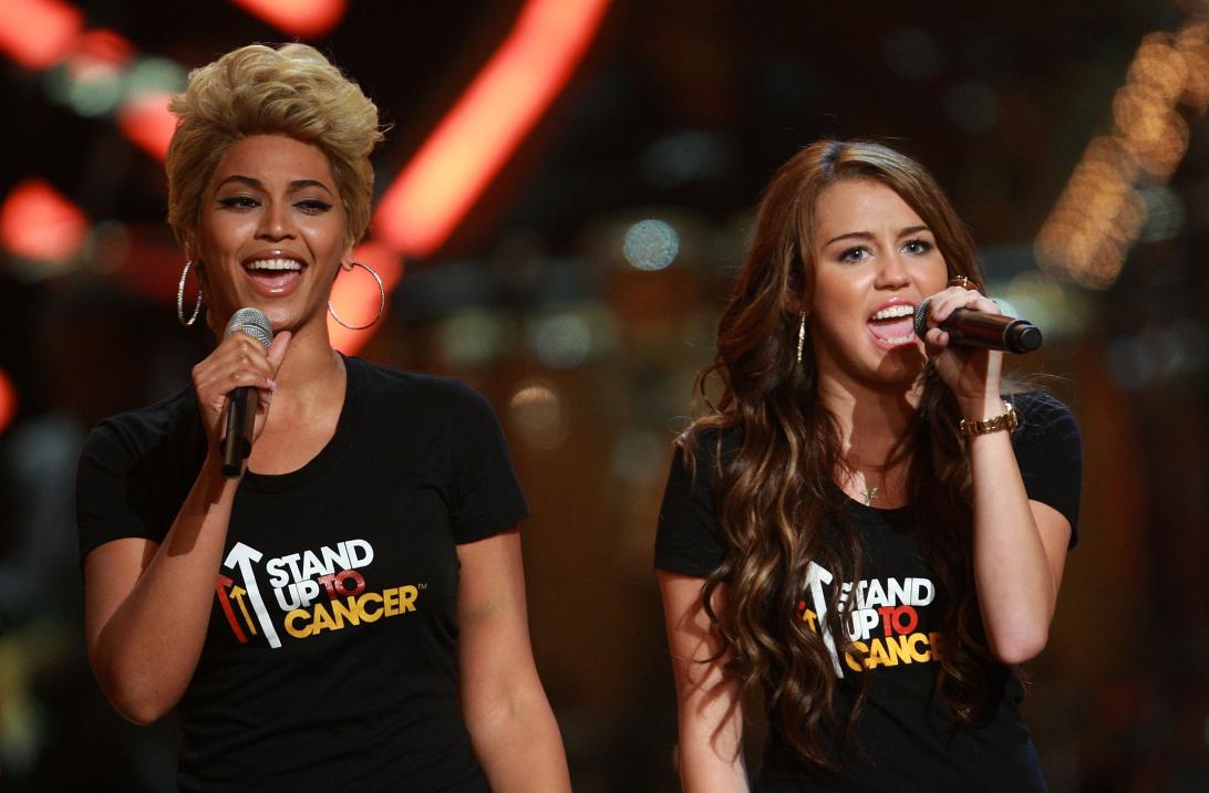 Golden girls: Майли Сайрус спела с Бейонсе