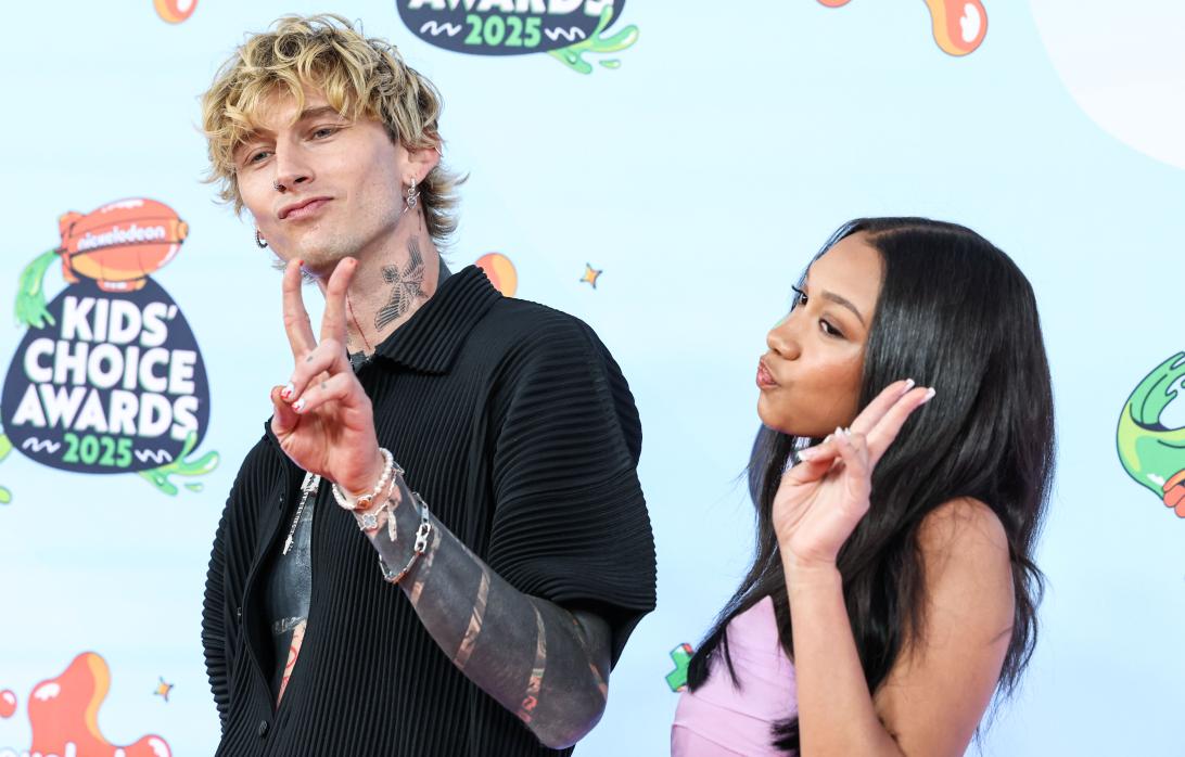 На 2025 Nickelodeon Kids Machine Gun Kelly появился с дочерью Кэйси.
