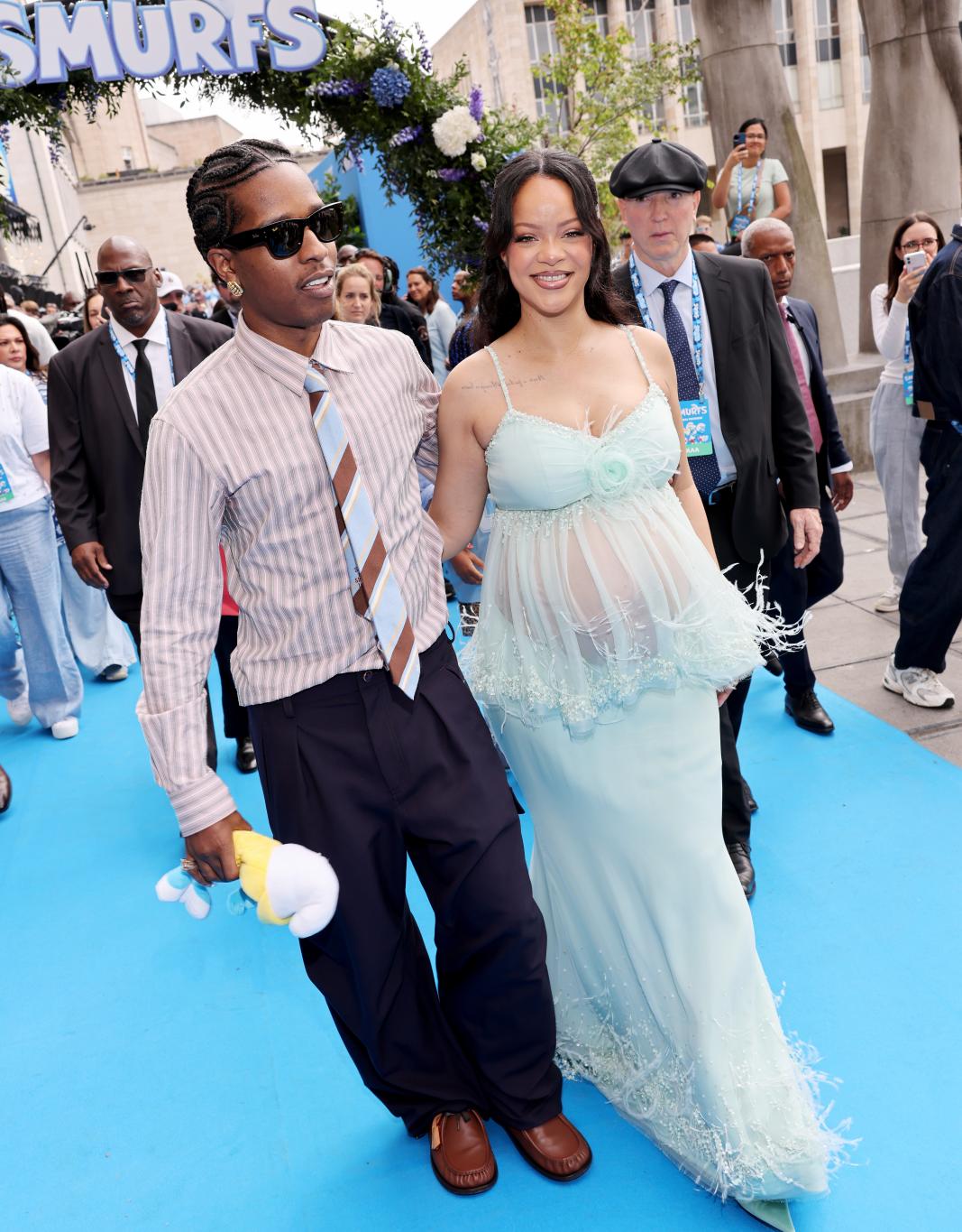 Рианна и A$AP Rocky на премьере "Смурфиков" в Бельгии в субботу.