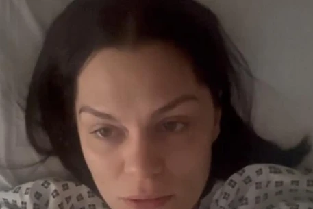 Jessie J: «Позитивна и благодарна» — певица о своем самочувствии после мастэктомии