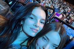 Миранда Керр выразила поддержку Кэти Перри после ее расставания с Орландо Блумом