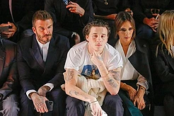 Бруклин Бекхэм и Никола Пельтц возобновили свои свадебные клятвы