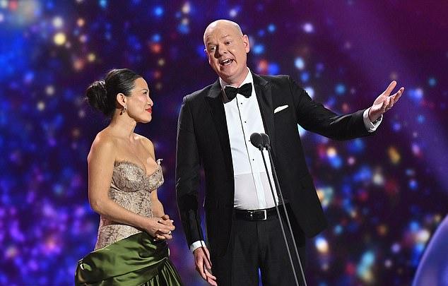 Том Глисон не стал сдерживаться на церемонии Logie Awards в воскресенье вечером – он использовал свой выход на сцену, чтобы нанести удар по телеканалу Channel Seven