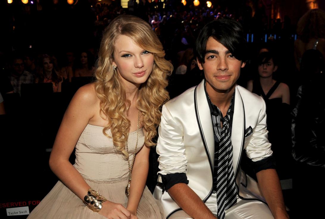 Тейлор Свифт и Джо Джонас на MTV Video Music Awards в сентябре 2008 года.