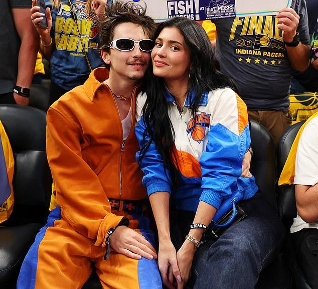 Уже расстались? Тимоти Шаламе поделился странным и загадочным постом в день рождения Кайли Дженнер