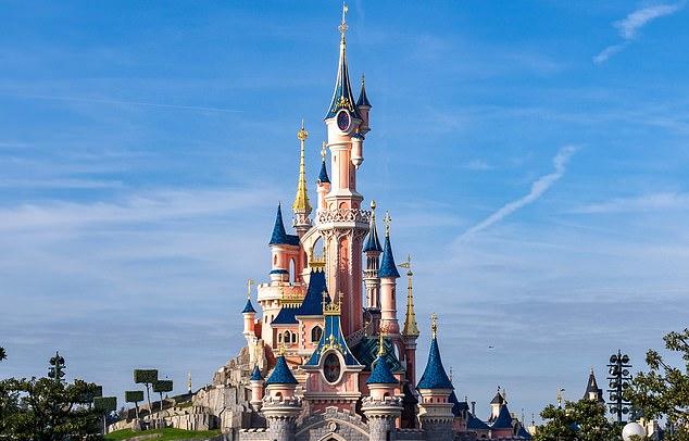 Разрешения на строительство для DLP Works в Disneyland Paris поданы 14 апреля, одобрены 14 августа 2025 года.