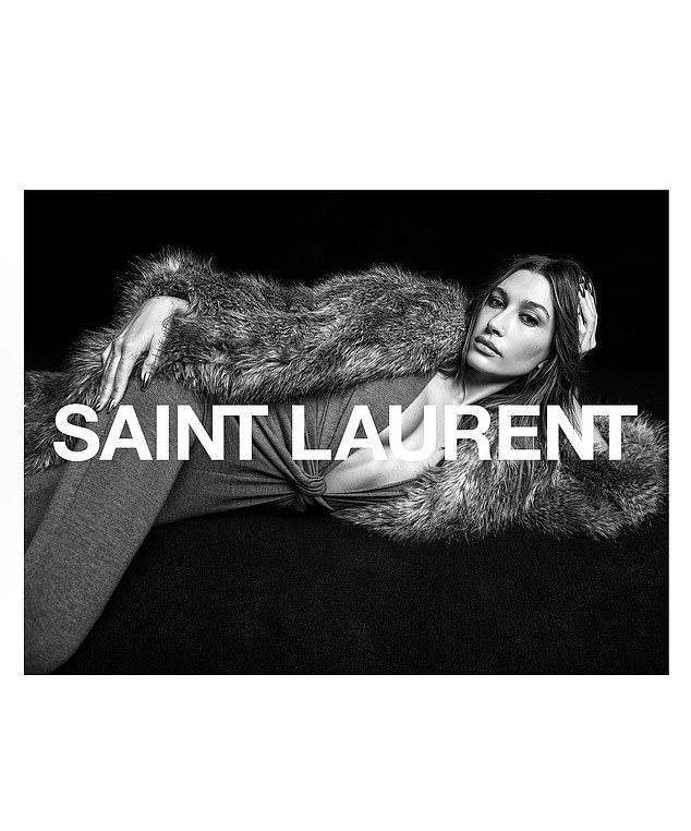 Saint Laurent, принадлежащий Kering, возглавляет креативный директор Энтони Ваккарелло.