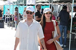 Нина Добрев и Шон Уайт расстались, хоть и казались влюбленными всего 11 дней назад