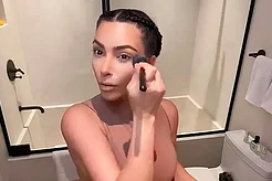 Сам себе косметолог и визажист: кто из голливудских звёзд работал в индустрии красоты