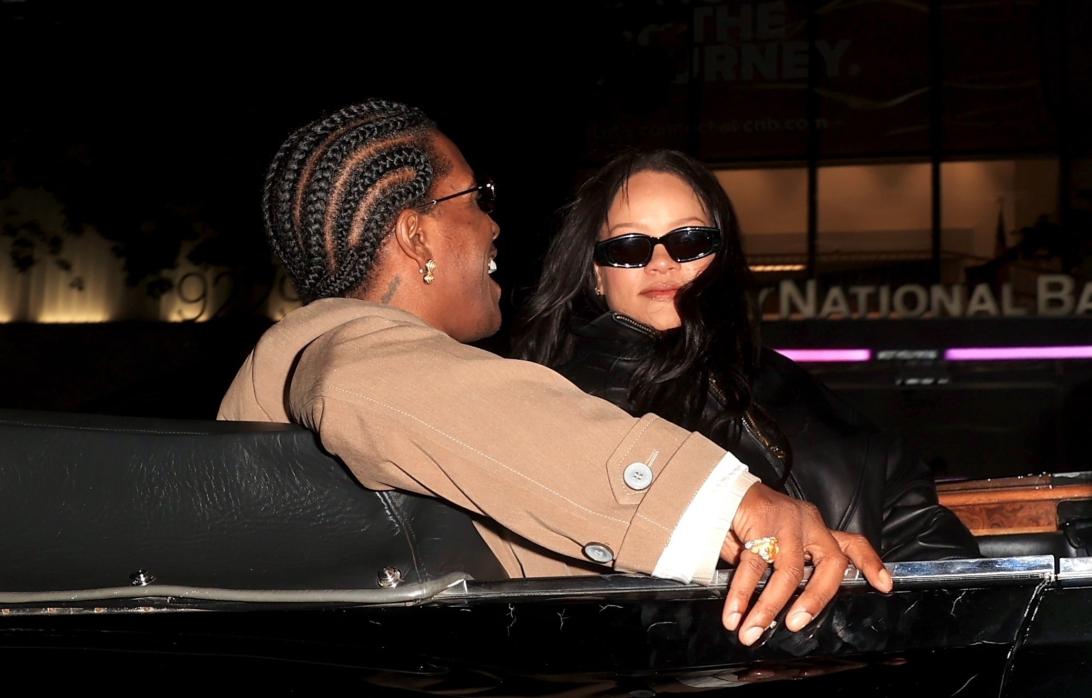 ASAP Rocky и Рианна ночью в машине.