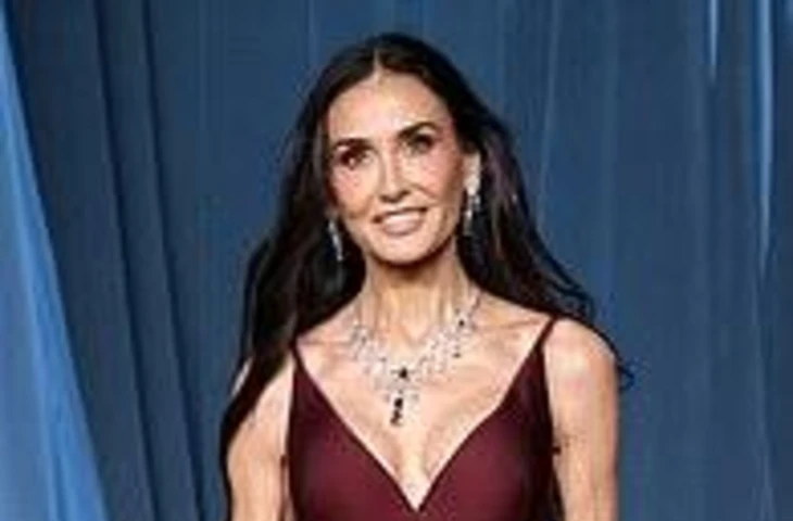 Лучшие наряды: Деми Мур, Ева Лонгория и Пенелопа Крус затмили молодых звезд на ежегодном гала-вечере Музея Академии в Лос-Анджелесе.