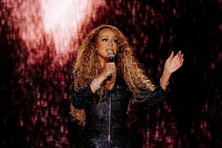 Недовольные австралийские фанаты раскритиковали выступление Мэрайи Кэри на фестивале Fridayz Live RnB в Сиднее