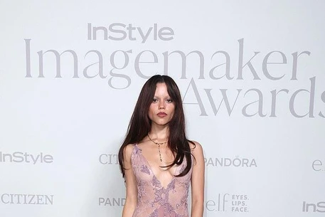 Дженна Ортега в дерзком образе на звёздной церемонии InStyle Imagemaker Awards 2025