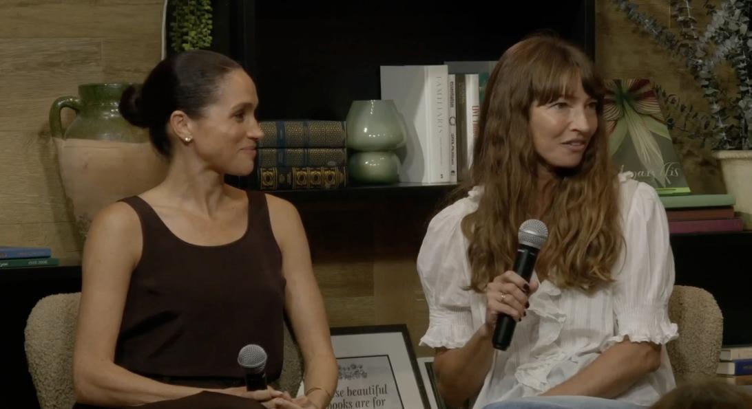 Меган Маркл рассказала о милых домашних ритуалах, которые они с принцем Гарри соблюдают со своими детьми