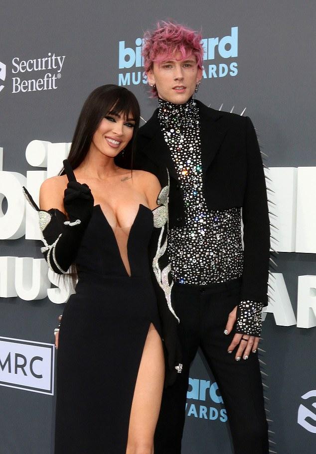 Меган Фокс и Machine Gun Kelly снова вместе после рождения дочери