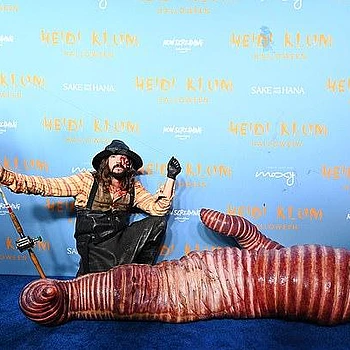 Хайди Клум сделала откровенный намек на свой хэллоуинский костюм в преддверии ежегодной звездной вечеринки