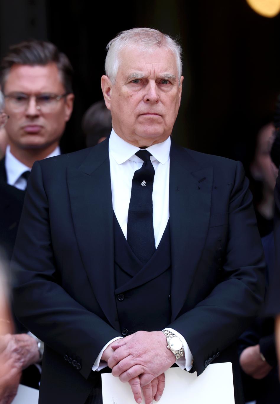 Принц Эндрю, герцог Йоркский, на похоронах герцогини Кентской.