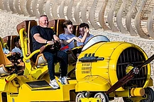 Уэйн Руни устроил двум своим старшим сыновьям поездку в Ferrari World в Абу-Даби на выходных – сразу после празднования своего 40-летия