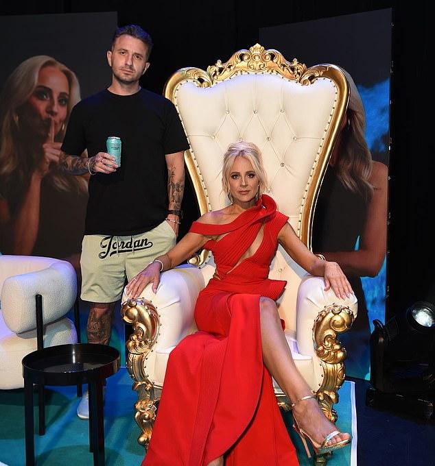 Навязчивые слухи о романе Кэрри с Томми давно её мучают.