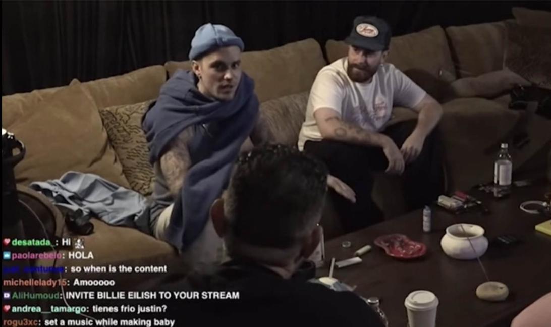 Джастин Бибер на Twitch-стриме рассказал о напряженном моменте с женой.