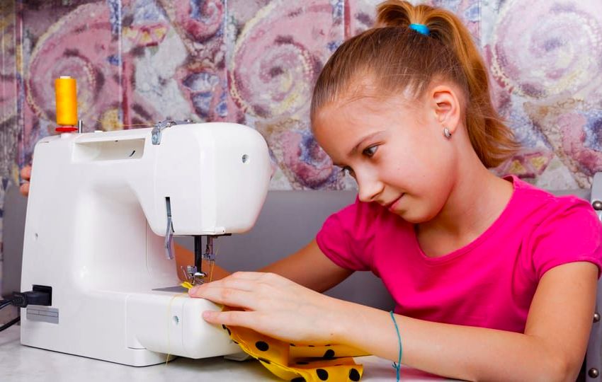 Почему в 2025 году все одержимы шитьем (Да, и Тэйлор Свифт тоже!)