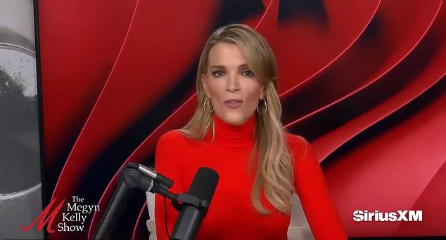 Фанатка Сидни Суини, Келли, обеспокоена, что звезду и других селебрити могут обманом вынудить носить слишком откровенные наряды.