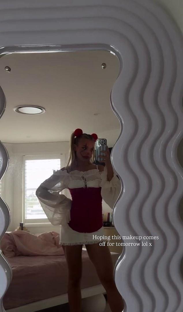 Тэмми опубликовала в Instagram зеркальное селфи, представ в образе Харли Квинн — известной роли австралийской актрисы Марго Робби.