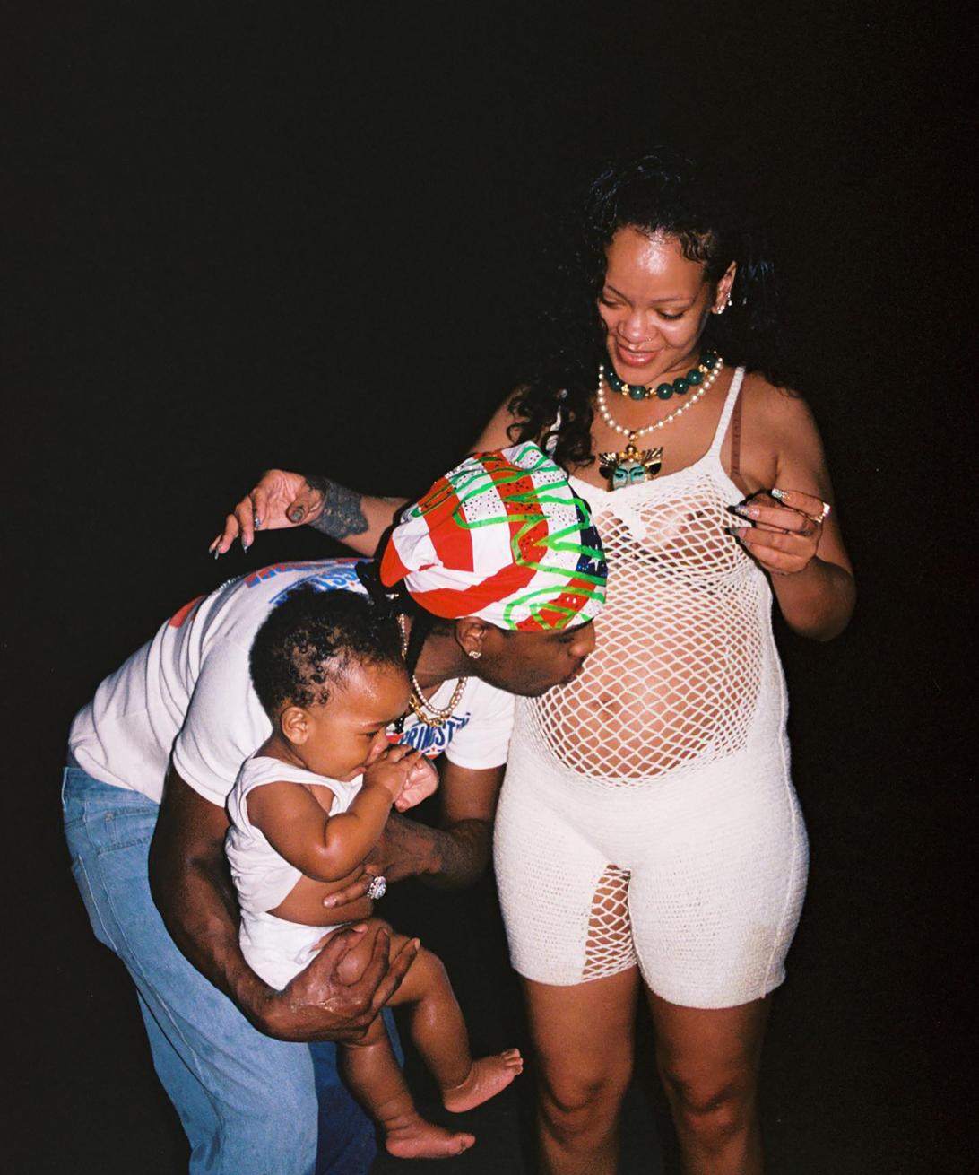 A$AP Rocky, Рианна и их очаровательный малыш.