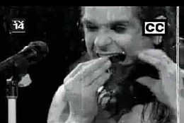 Сын Келли Осборн, Сидни, отметил Хэллоуин трогательной данью памяти своему дедушке Оззи