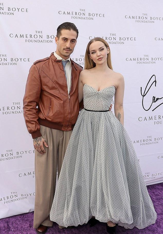 По сообщениям, пара обручилась на прошлой неделе.