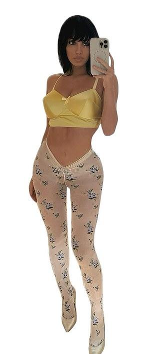 Вторая жена Канье, Бьянка Цензори, развязала "бренд-войну" против Ким Кардашьян. Цель — SKIMS, 75% состояния Ким.