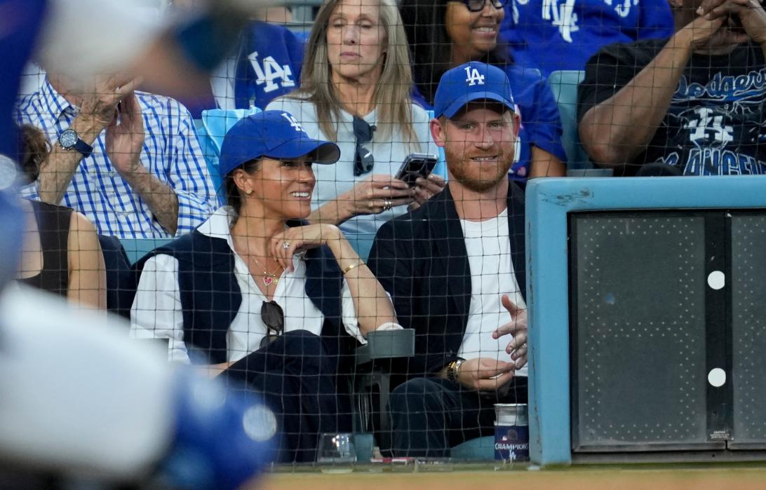 Видео Меган Маркл, празднующей победу команды «Лос-Анджелес Доджерс» в Мировой серии в субботу вечером, было названо «фальшивым» и «раздражающим»