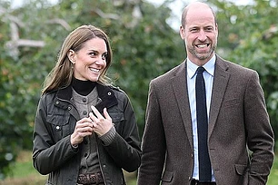 Принц и принцесса Уэльские устроили вечеринку в знак благодарности строителям и персоналу, работавшим над их новым домом