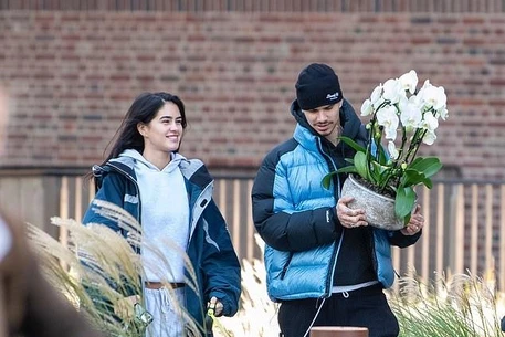 Ромео Бекхэм и Ким Тернбулл замечены с золотыми кольцами после воссоединения