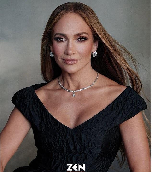 На снимке Дженни в эффектном черном платье была абсолютно готова к «Оскару».